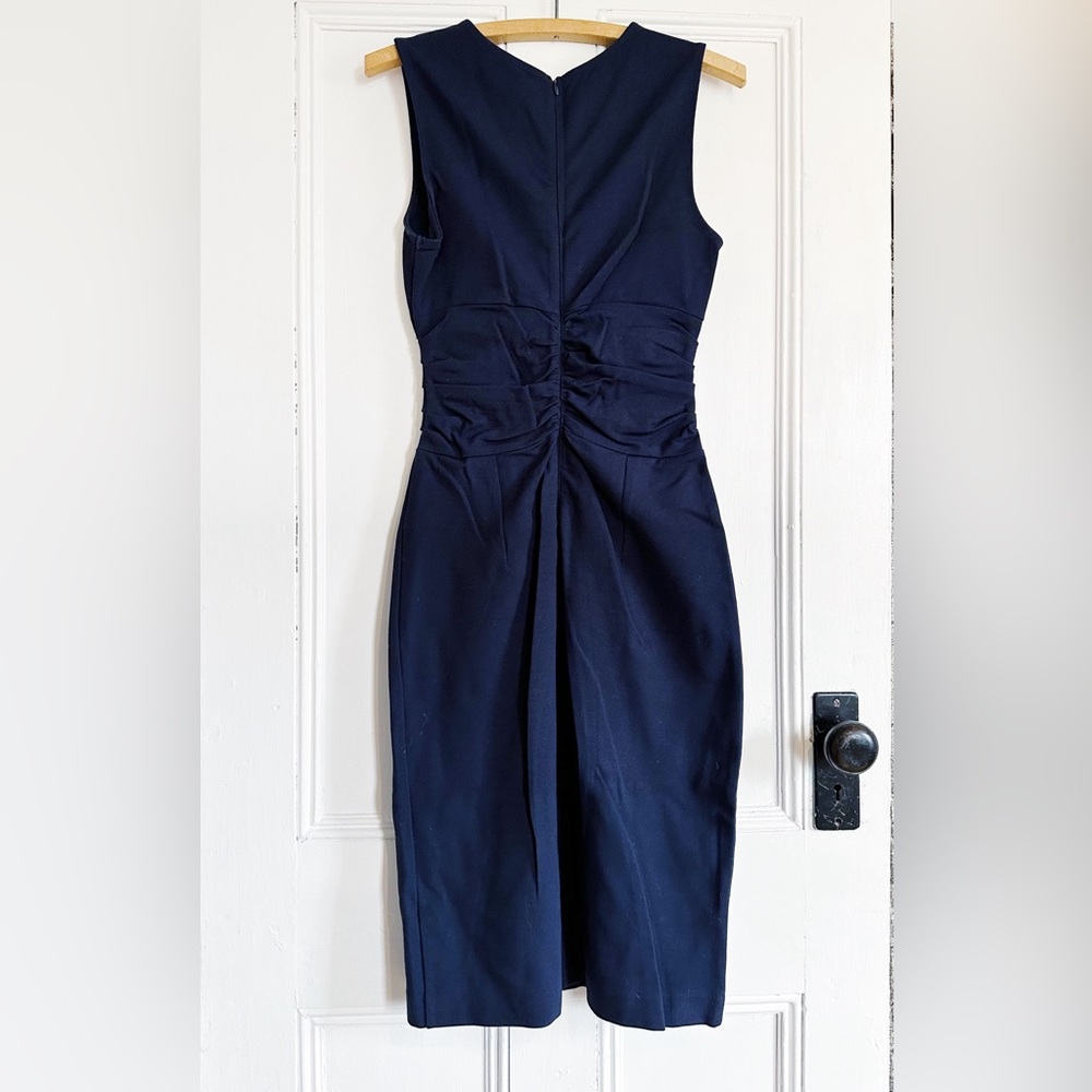 Club Monaco Shift Dress in Navy. Size 0 - Picture 2 of 4